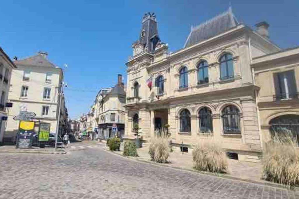 Apartamento Le Petit Nid A 2 Min Gare / Centre Meulan Exterior foto